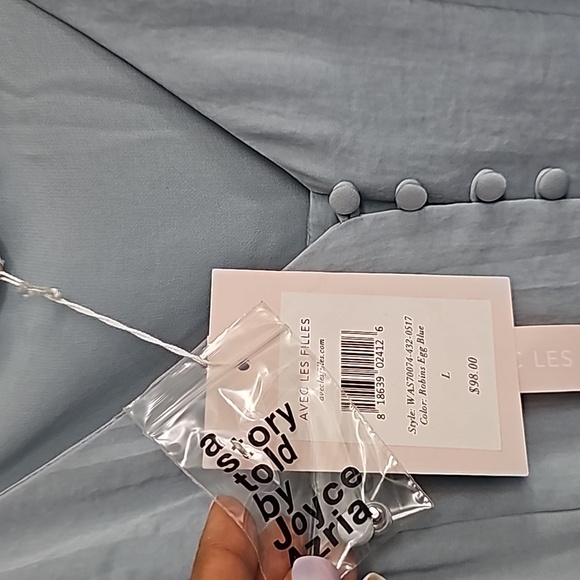 Dress - Picture 4 of 9